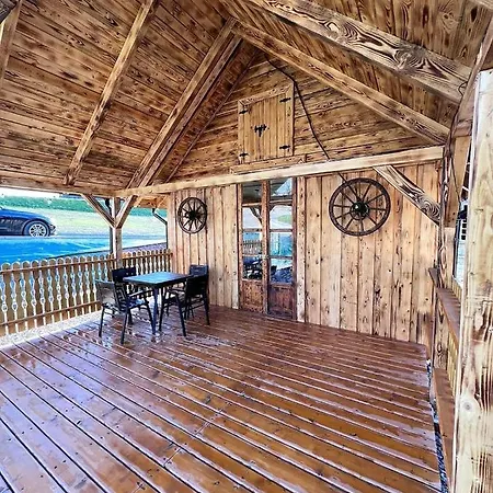 Дом отдыха Wierchy Beskidu Dobra (Limanowa)